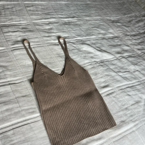 H&M Beige Ribbed Camisole - Picture 3 of 6